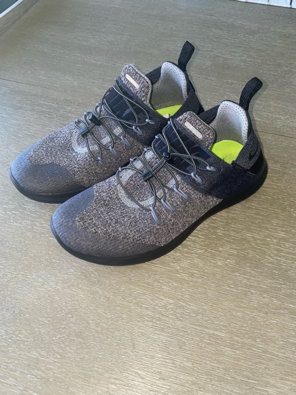 Nike Free RN Grey shoes